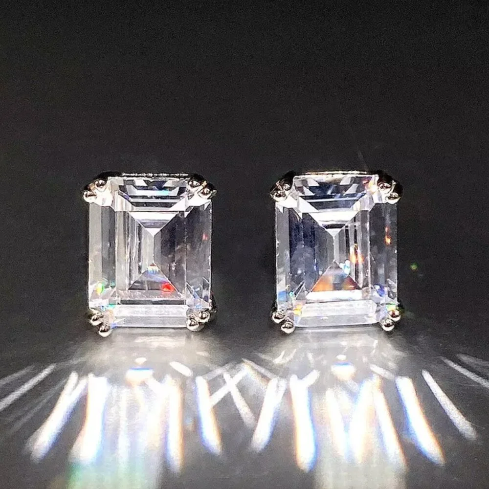 NEW 18k White Gold Emerald Cut Diamond Earrings - Picture 7 of 8